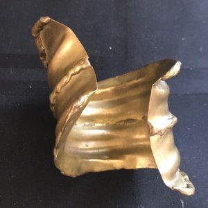 Brass art metal ugly bracelet Vtg bangle